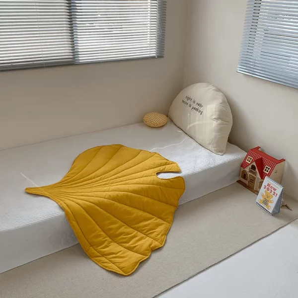Tapis feuille-Jaune-2